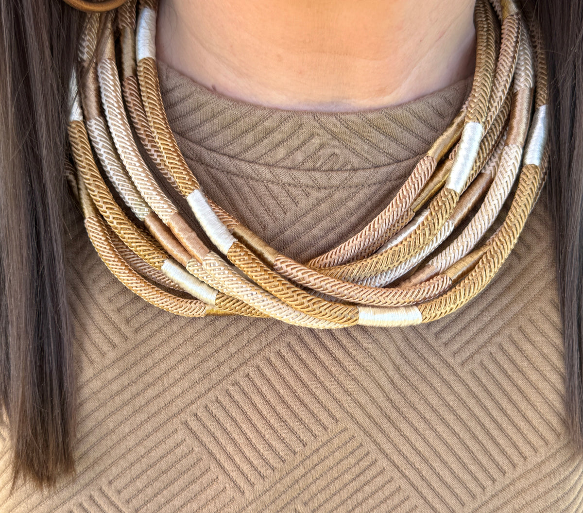 Neutral Multicolor Slub Necklace